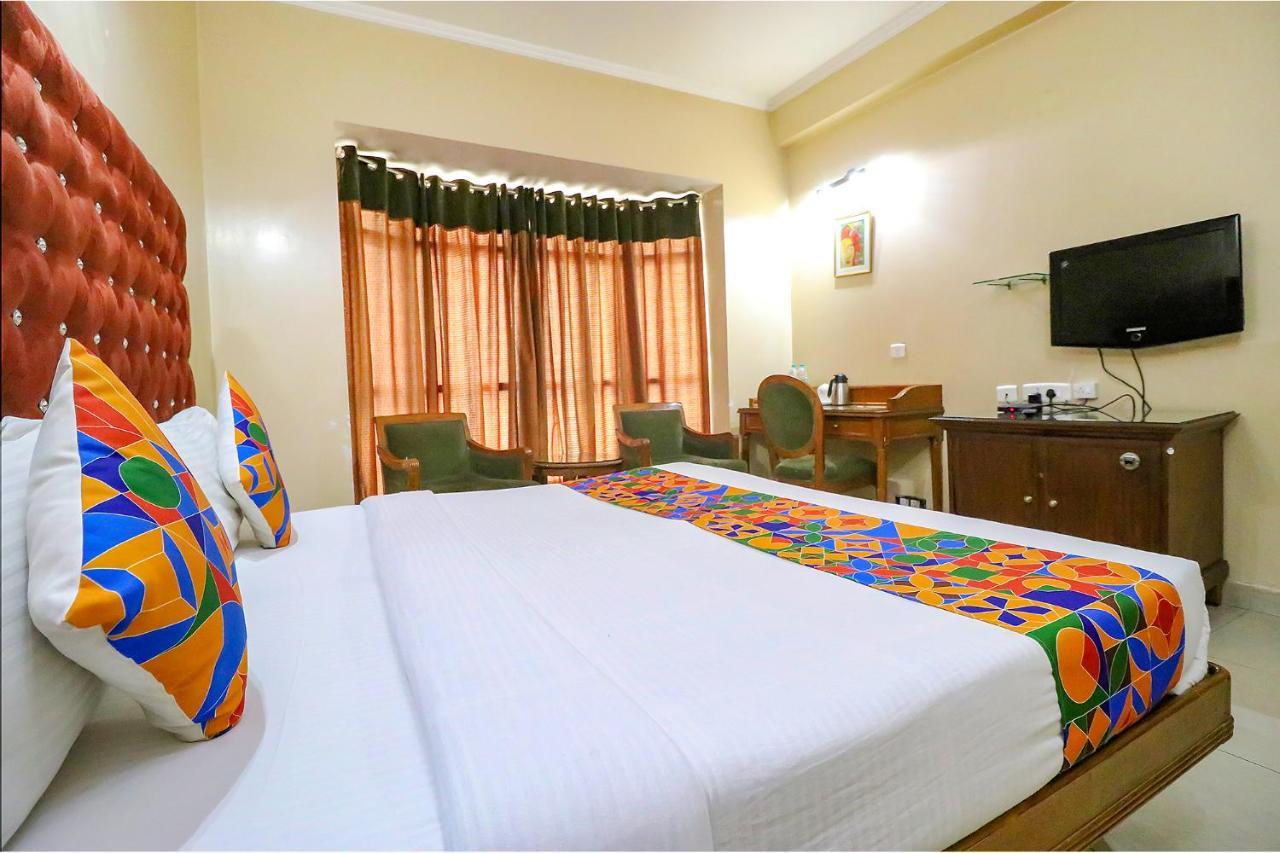 Fabhotel Conclave Executive Nehru Place 3*