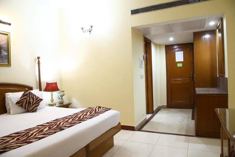 Hotel Fabhotel Conclave Executive Nehru Place 3*